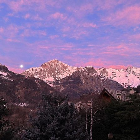 Courmayeur~Navetta Gratuita Per Il Centro+Impianti Exterior foto